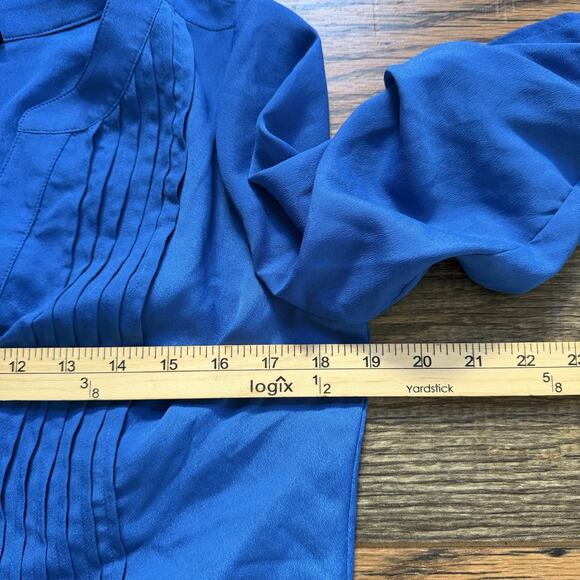 BCBGMAXAZRIA Blue Button Front Blouse Women’s XS 3/4 Sleeve Pleated Top - Picture 5 of 5